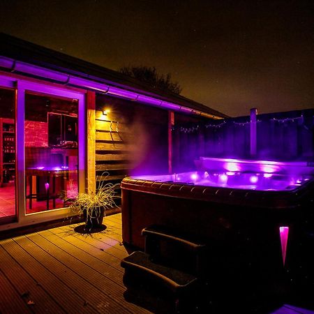 B&B En Wellness De Waalhoeve Angerlo 외부 사진