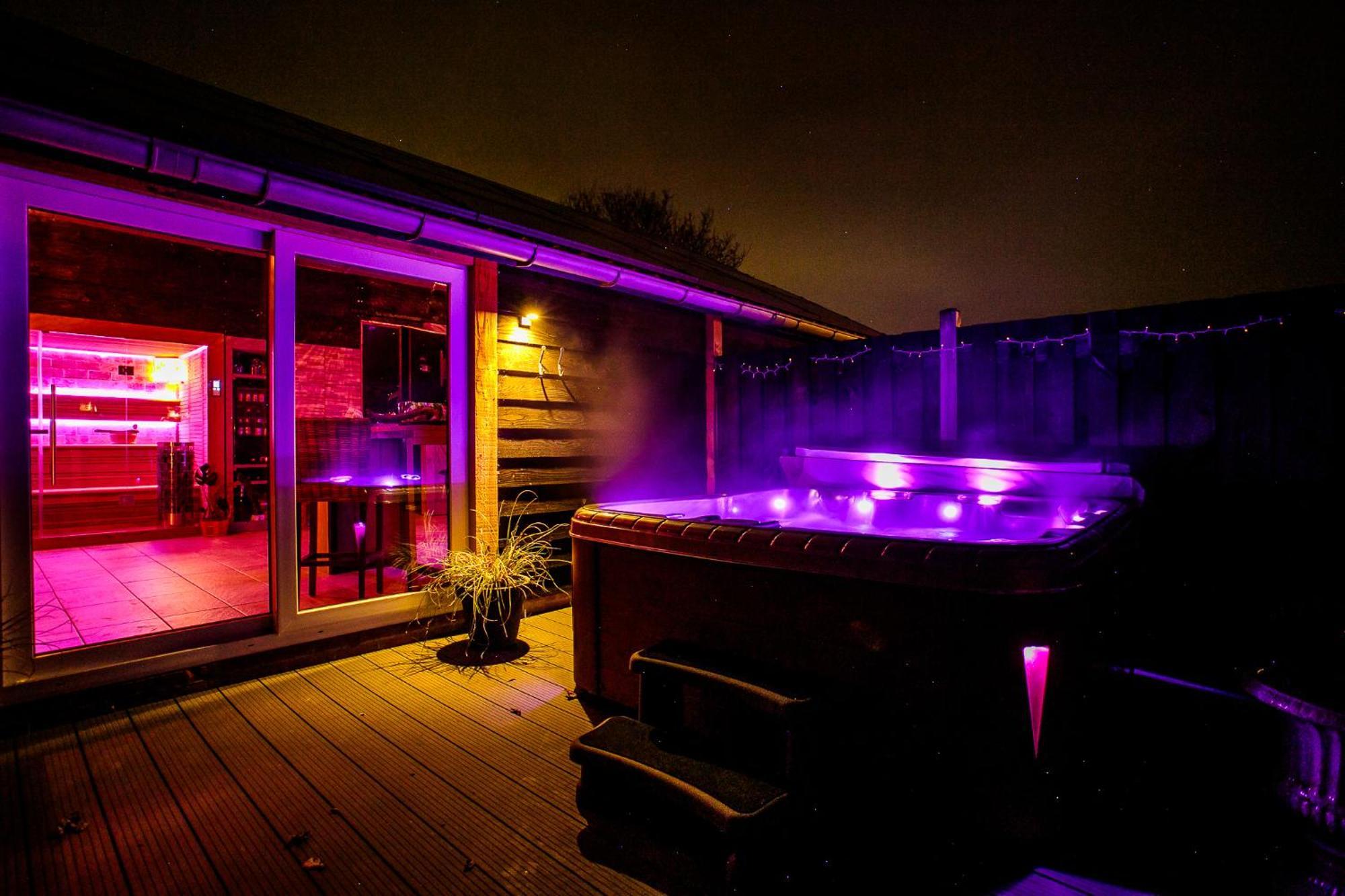 B&B En Wellness De Waalhoeve Angerlo 외부 사진